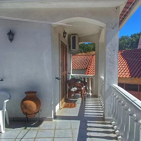 Casa Duas Fontes Feriehus Capinha